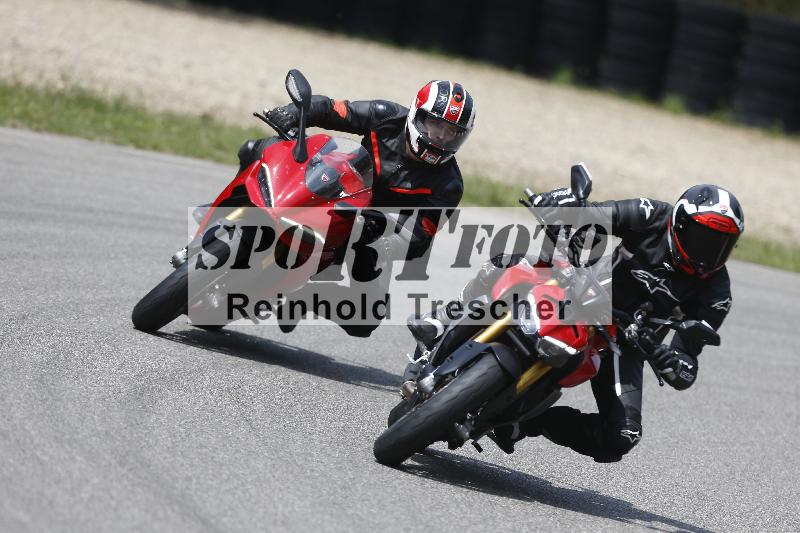 /27 12.06.2025 Ducati Schweiz Trackday Warmup  ADR/gruen-vert/ohne